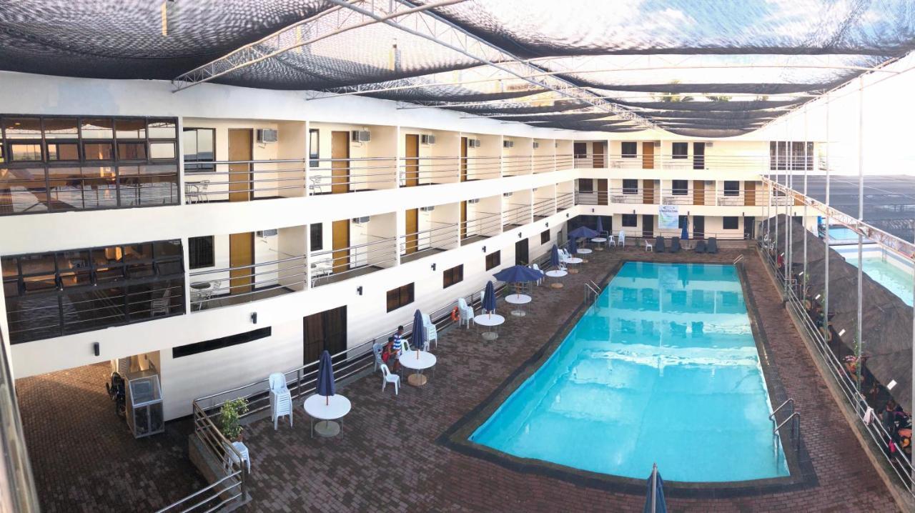 La Primera Grande Beach Resort Roxas  Luaran gambar